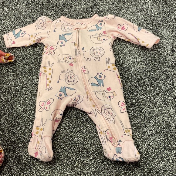 Carter’s Girls Sleep and Play, Set of 2. - Picture 2 of 7